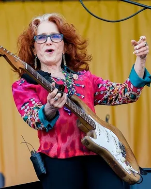 Bonnie Raitt Richmond